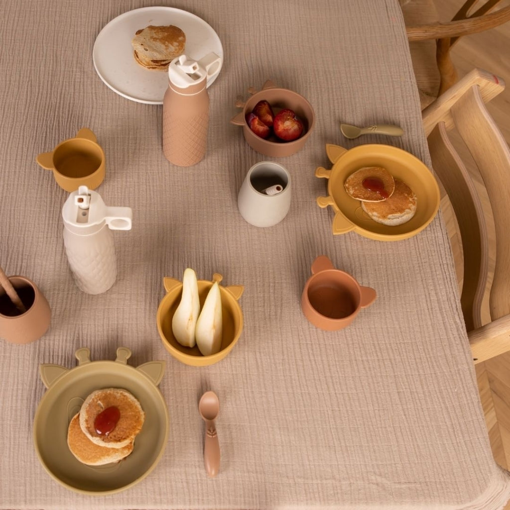 nuuroo Akila silikone tallerken 2-pak Tallerken Dusty yellow