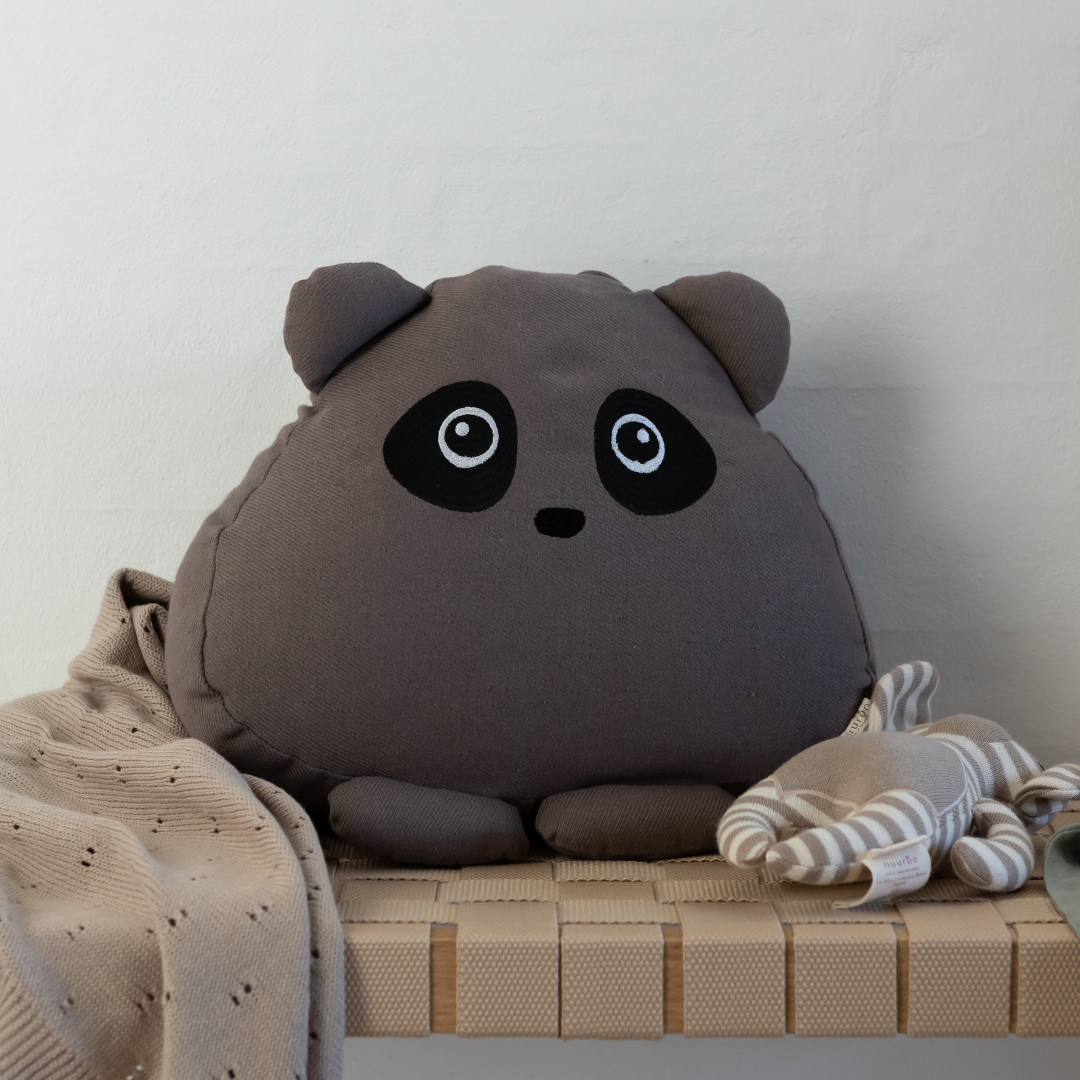 nuuroo Bana pude Pude Falcon