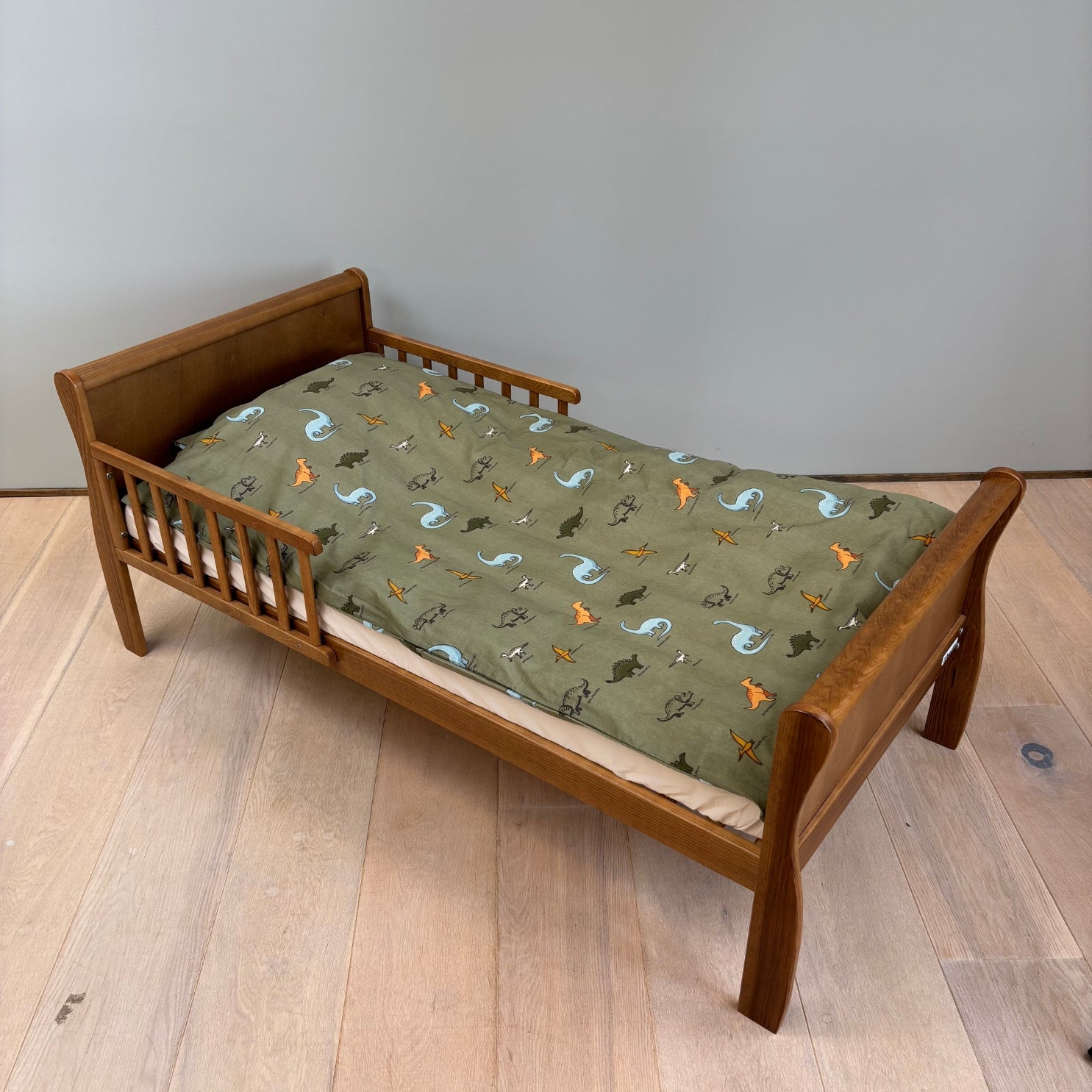 nuuroo By Mats - Baby bed linen Lagen Dino Names