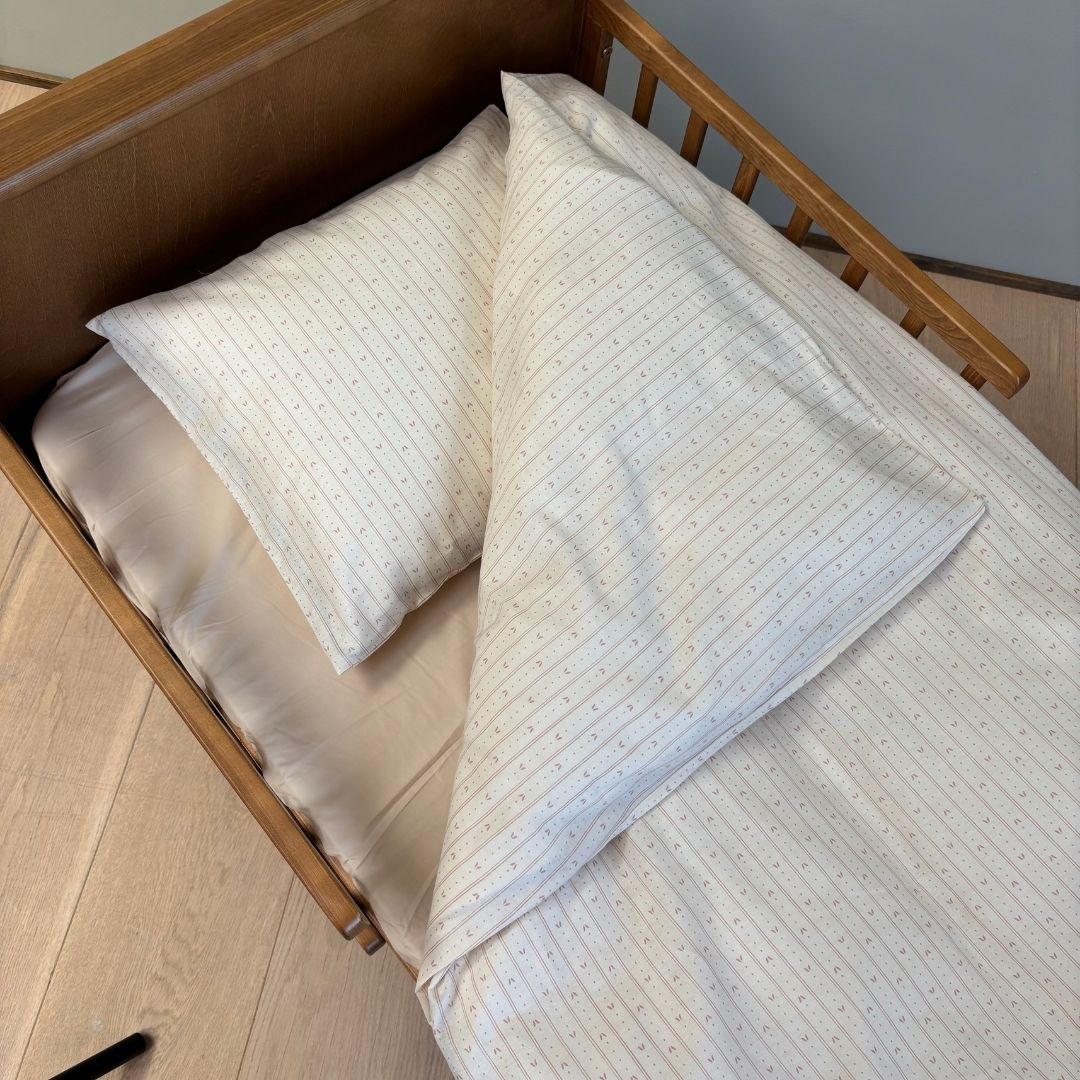 nuuroo By Mats - Baby sengetøj Lagen Leaf Stripe