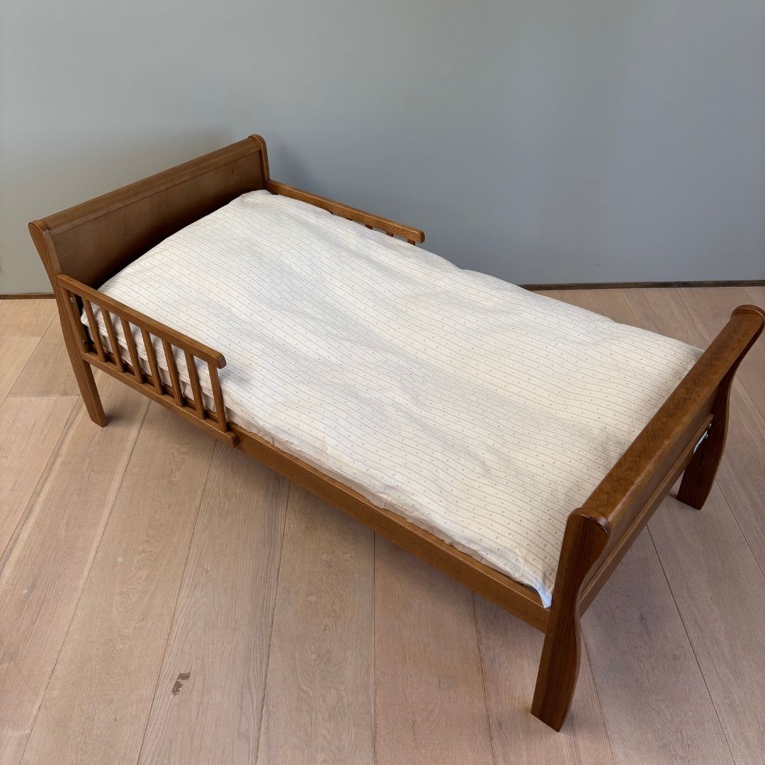 nuuroo By Mats - Baby sengetøj Lagen Leaf Stripe