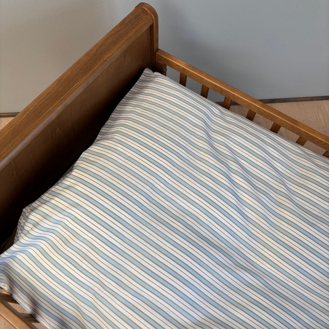 nuuroo By Mats - Baby sengetøj Lagen Sky Blue Stripe