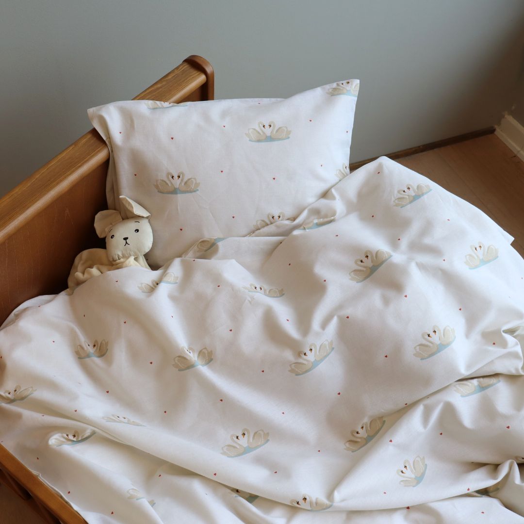 nuuroo By Mats - Baby sengetøj Sengetøj Swan love
