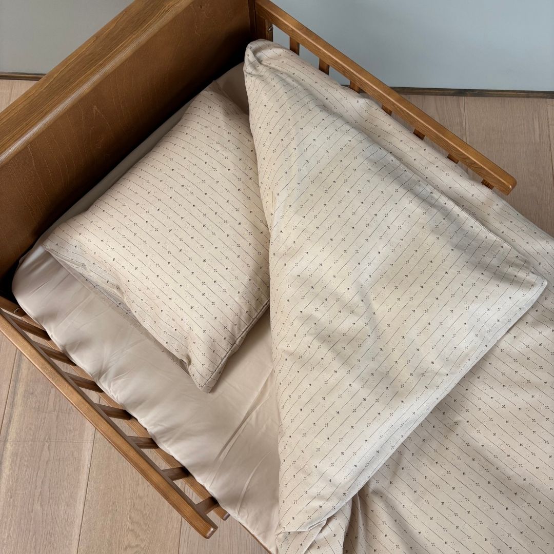 nuuroo By Mats - Junior sengetøj Lagen Flower Stripe