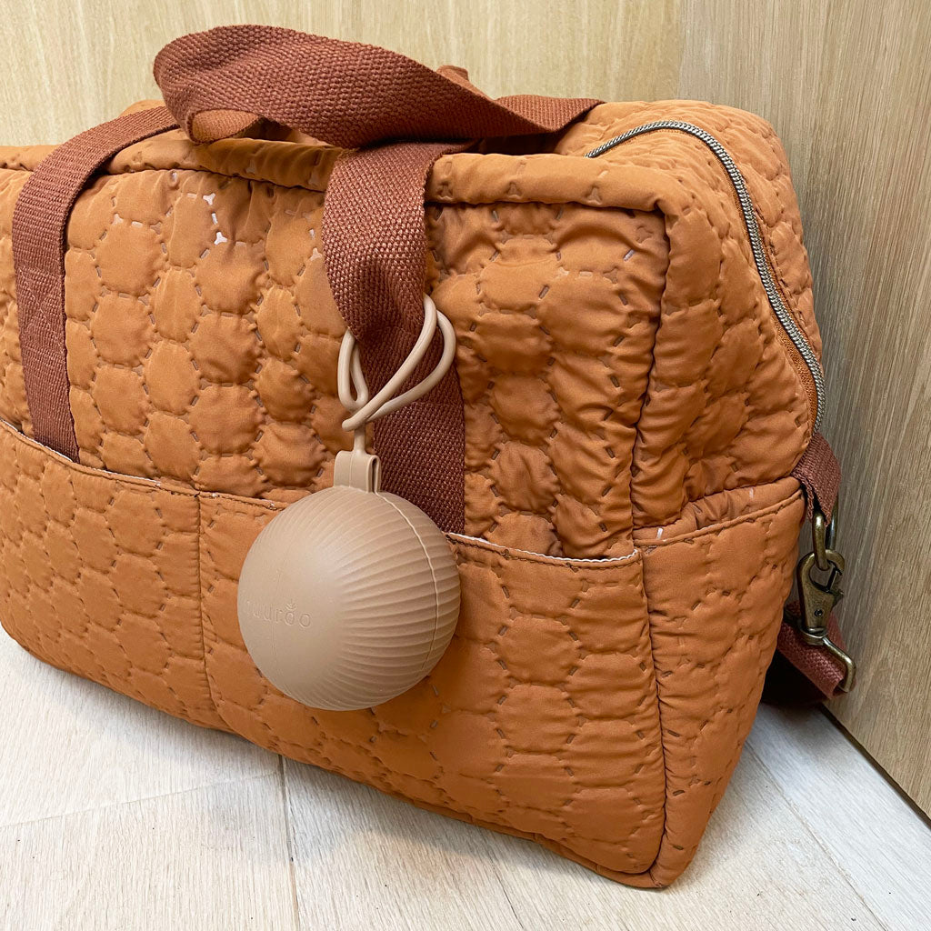 nuuroo Camille sutte itui Pacifier box Chocolate malt
