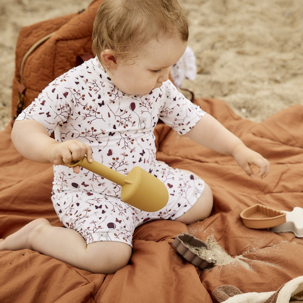 nuuroo Millan silikone strandsæt Beach set Brown color mix
