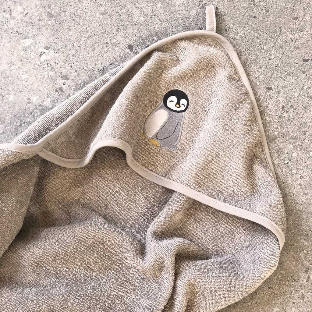 nuuroo Petu Petu - Mano håndklæde med hætte - lille Håndklæde Penguin