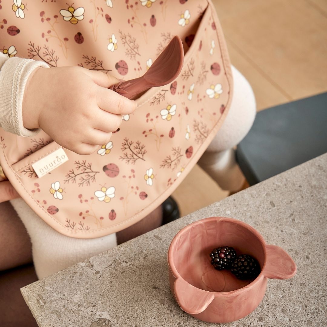 nuuroo Rosa silikone snackskål - 2 stk. Snackskål Red mix