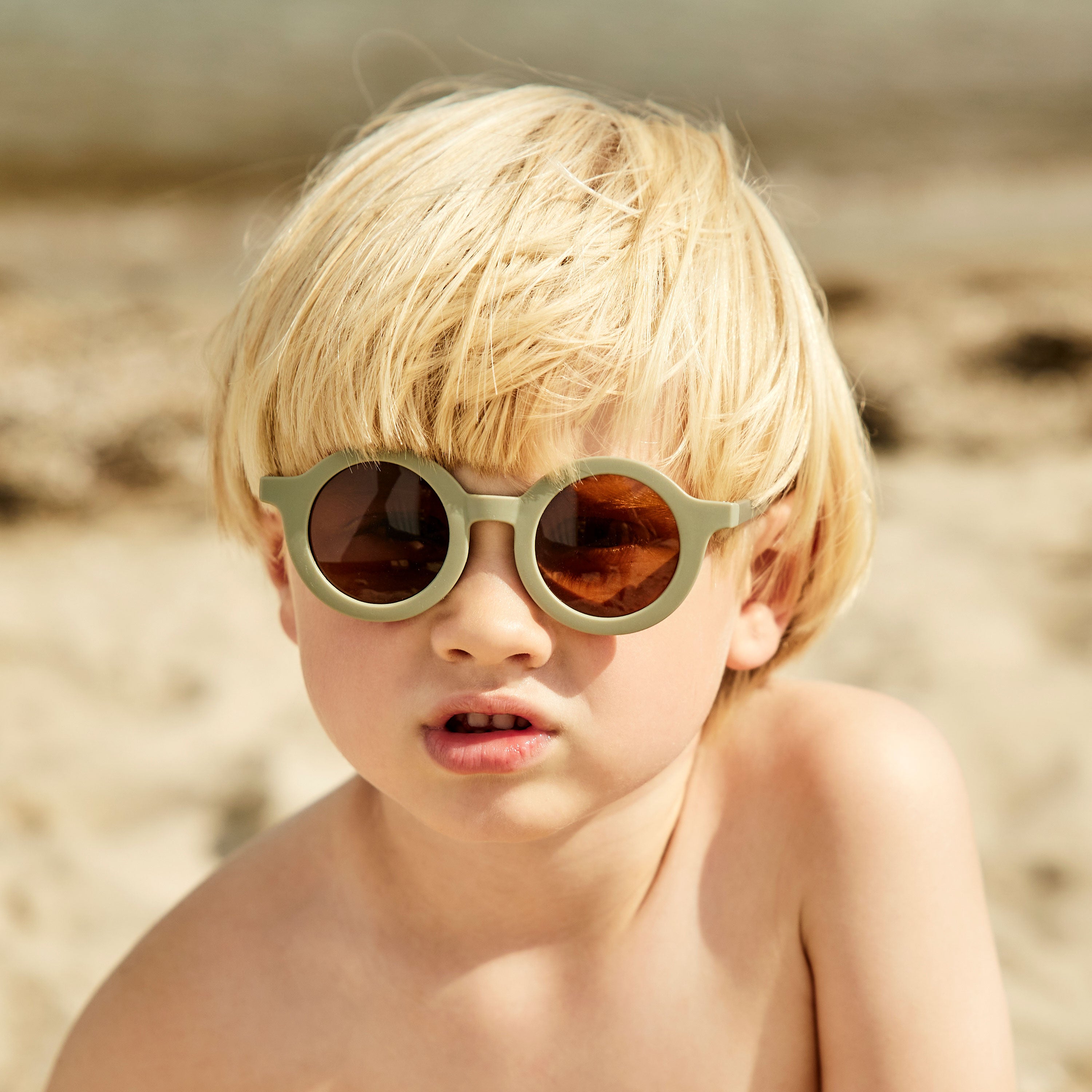 nuuroo Anna solbriller Sunglasses Dusty green