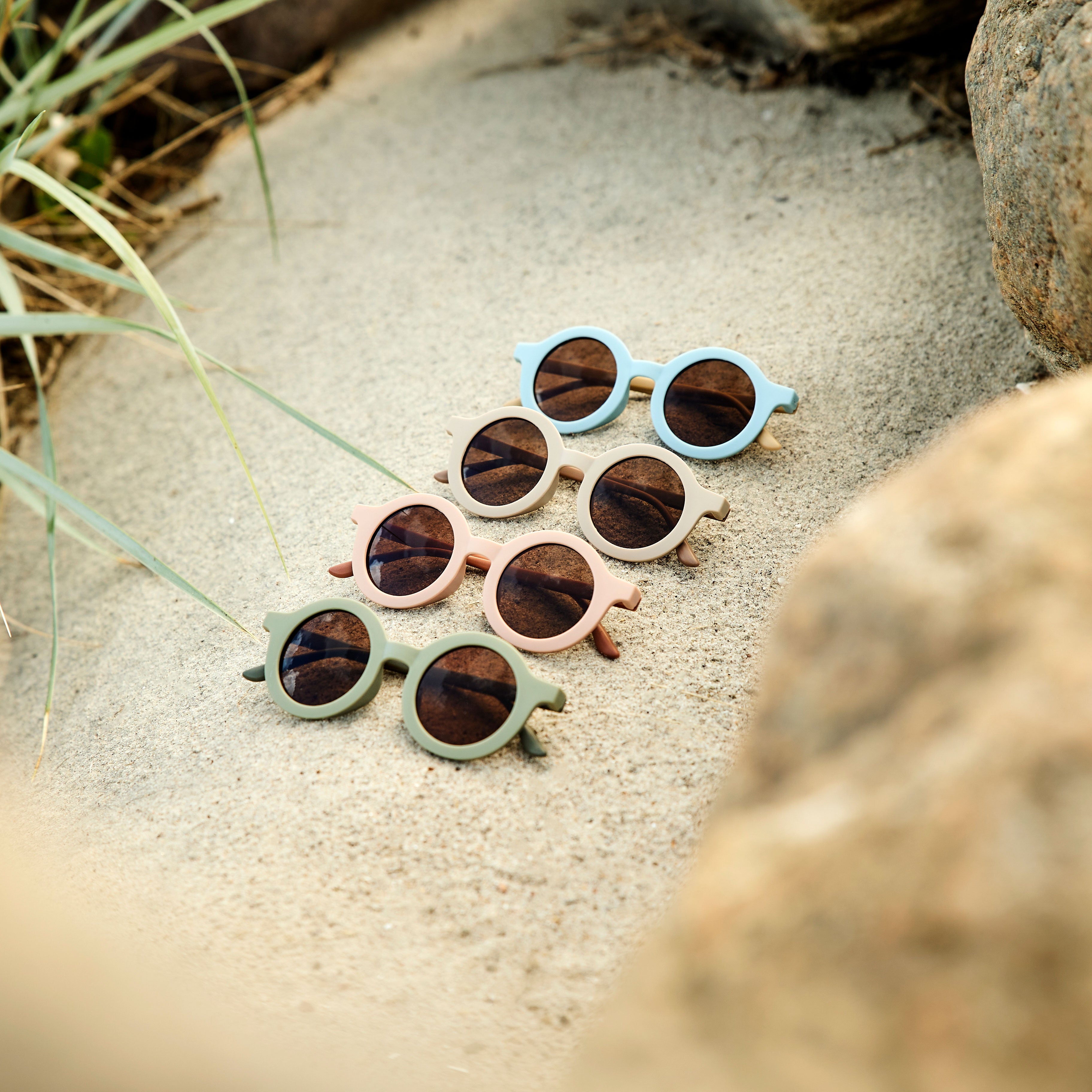 nuuroo Anna solbriller Sunglasses Dusty green