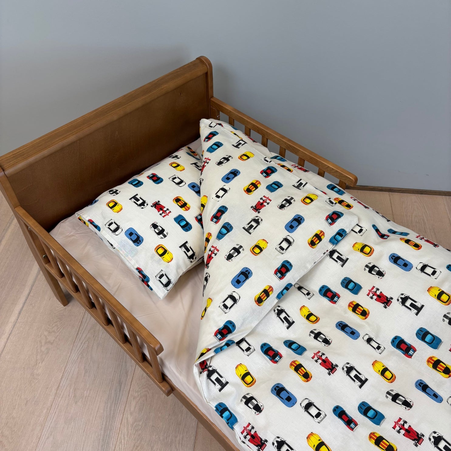 nuuroo By Mats - Baby bed linen Lagen Racing Cars