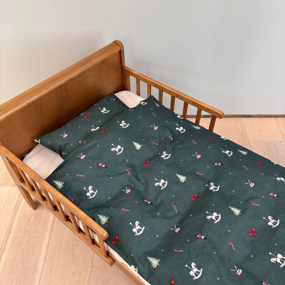 nuuroo By Mats - Baby sengetøj Lagen Christmas Toys