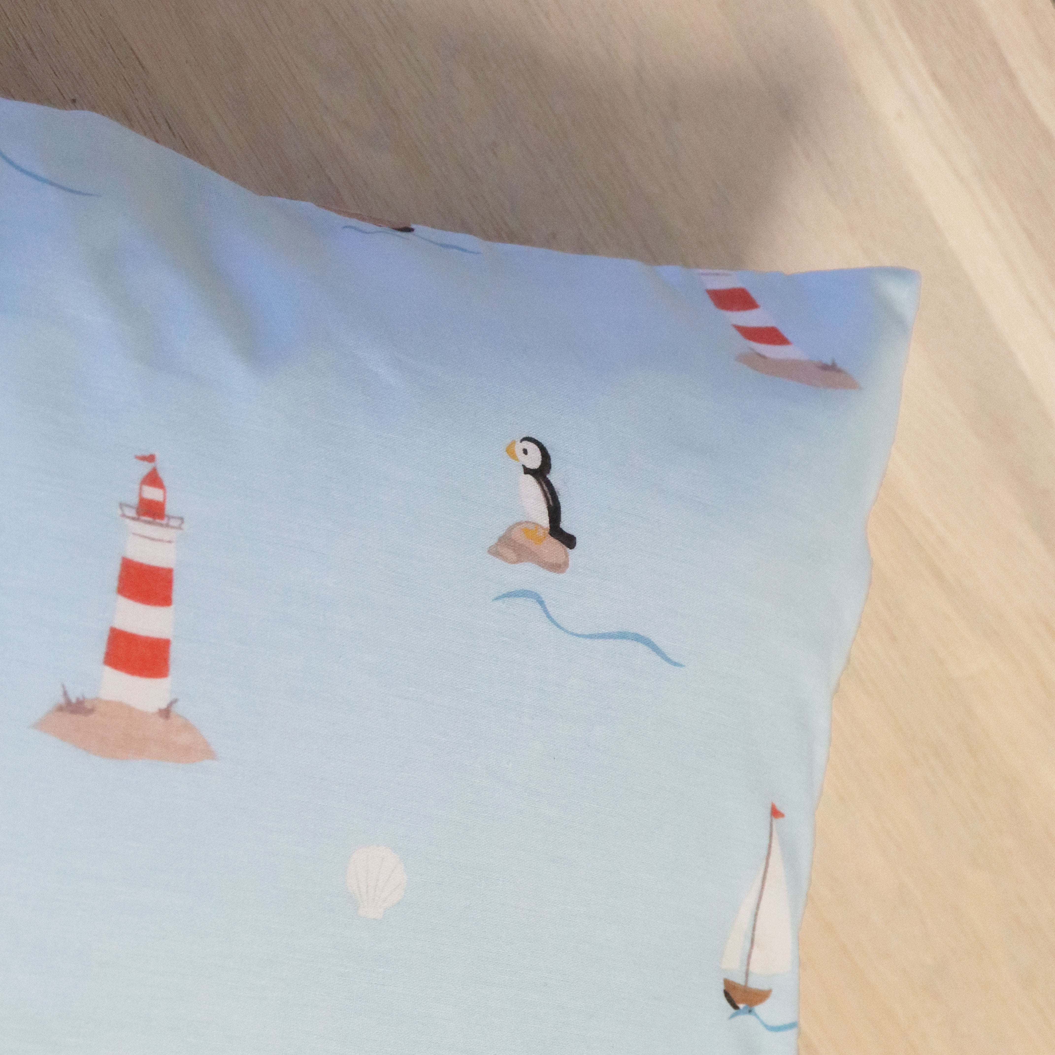 nuuroo By Mats - Junior sengetøj Lagen Sailor Puffin