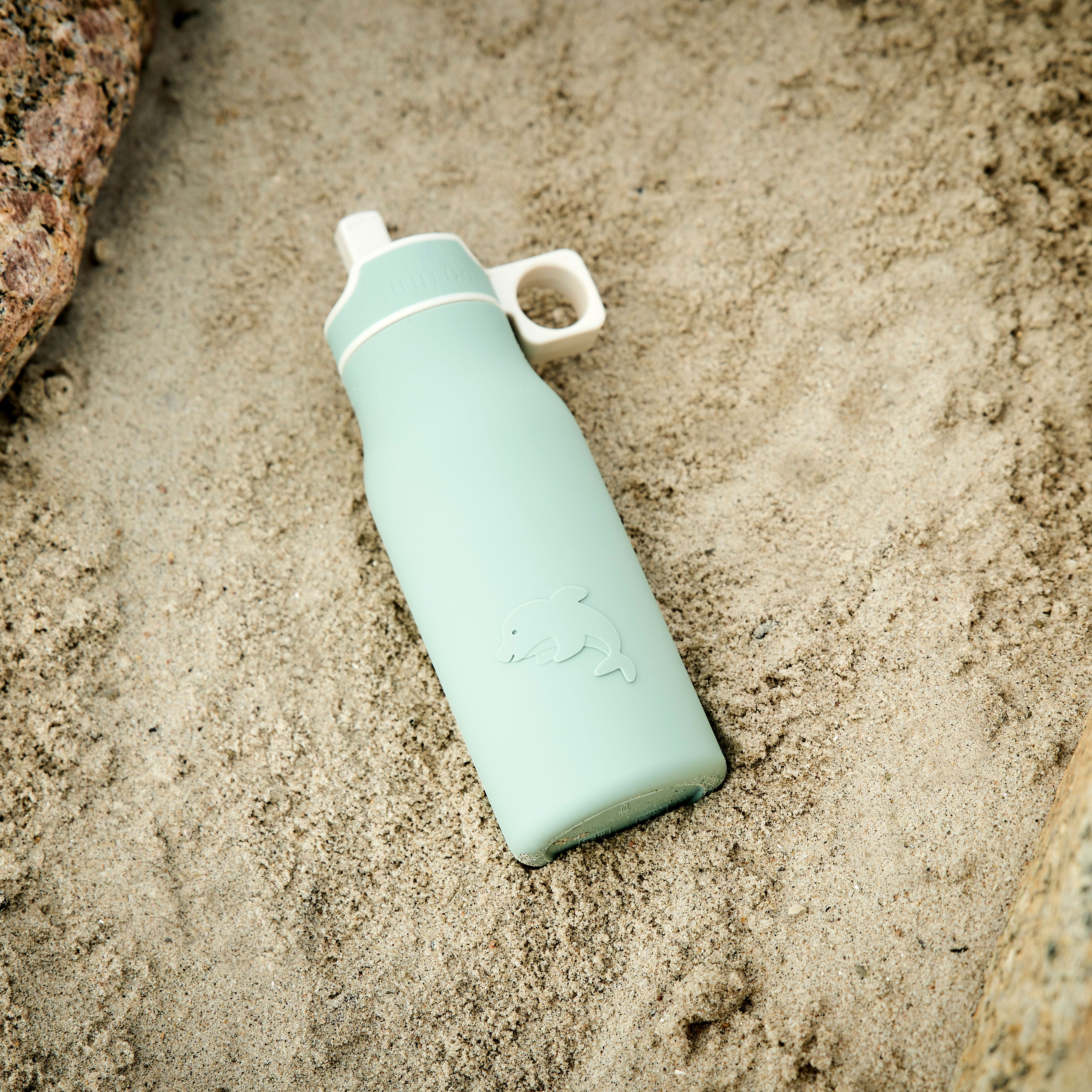 nuuroo Lau silikone drikkedunk - 400 ml Drinking bottle Desert sage