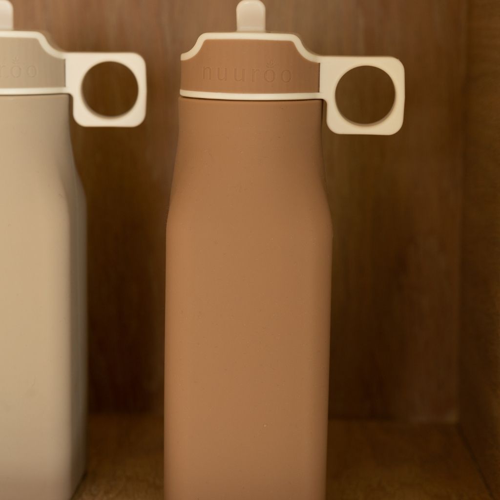 nuuroo Lindi silikone drikkedunk - 450 ml Drinking bottle Chocolate malt