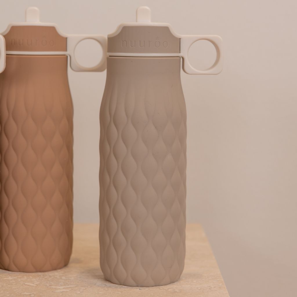 nuuroo Nima silikone drikkedunk - 400 ml Drinking bottle Cobblestone