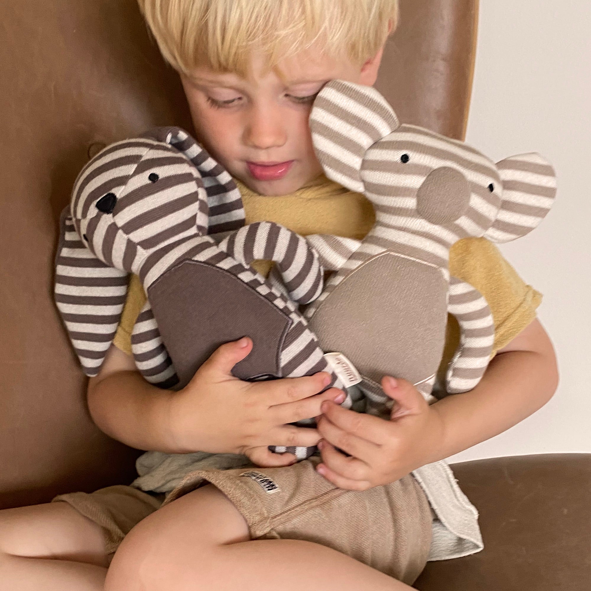 nuuroo Astrid strikket bamse Bamse Lunar Rock